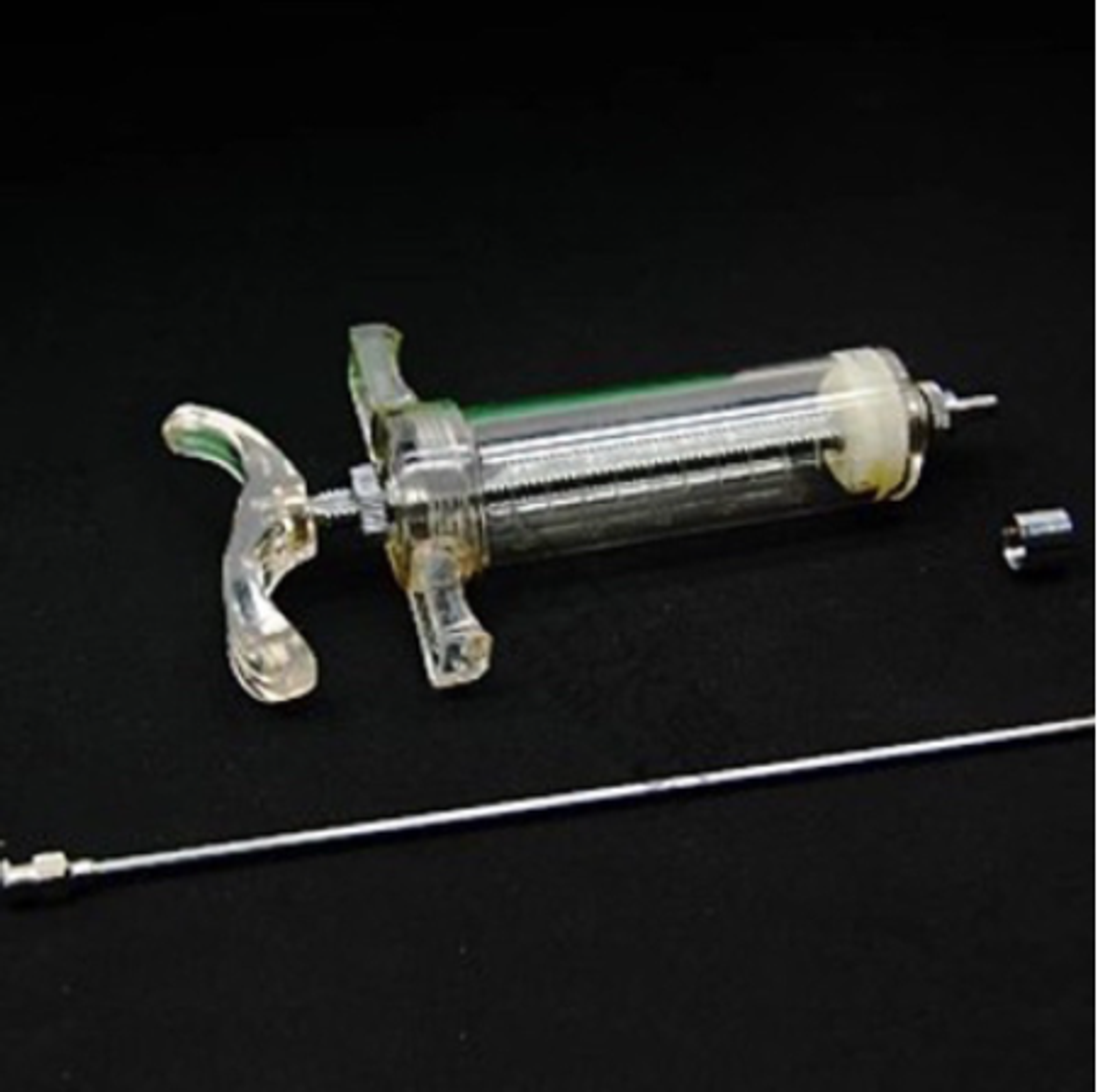 Syringe needle fertilizer injector for aquarium tank