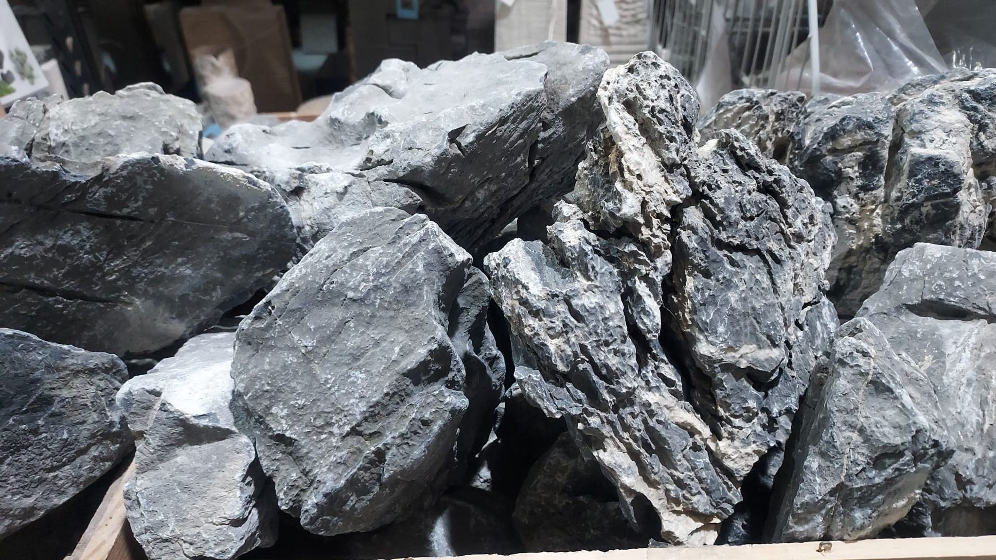 Seiryu Rocks 250mm to 400mm x 3pcs