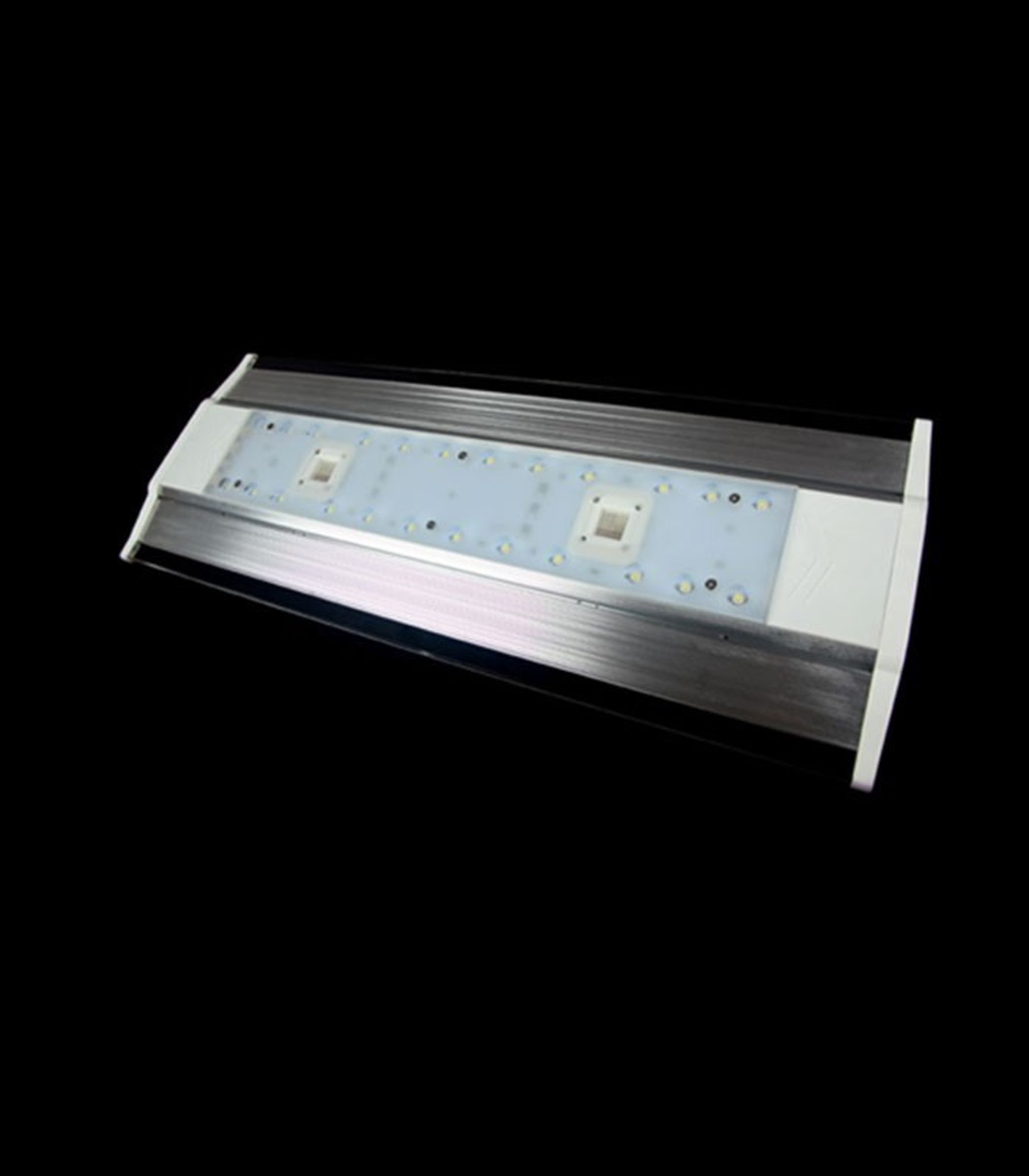 ZETLIGHT ZT6400 QMAVEN LED 200W PLANTED AQUARIUM LIGHTING