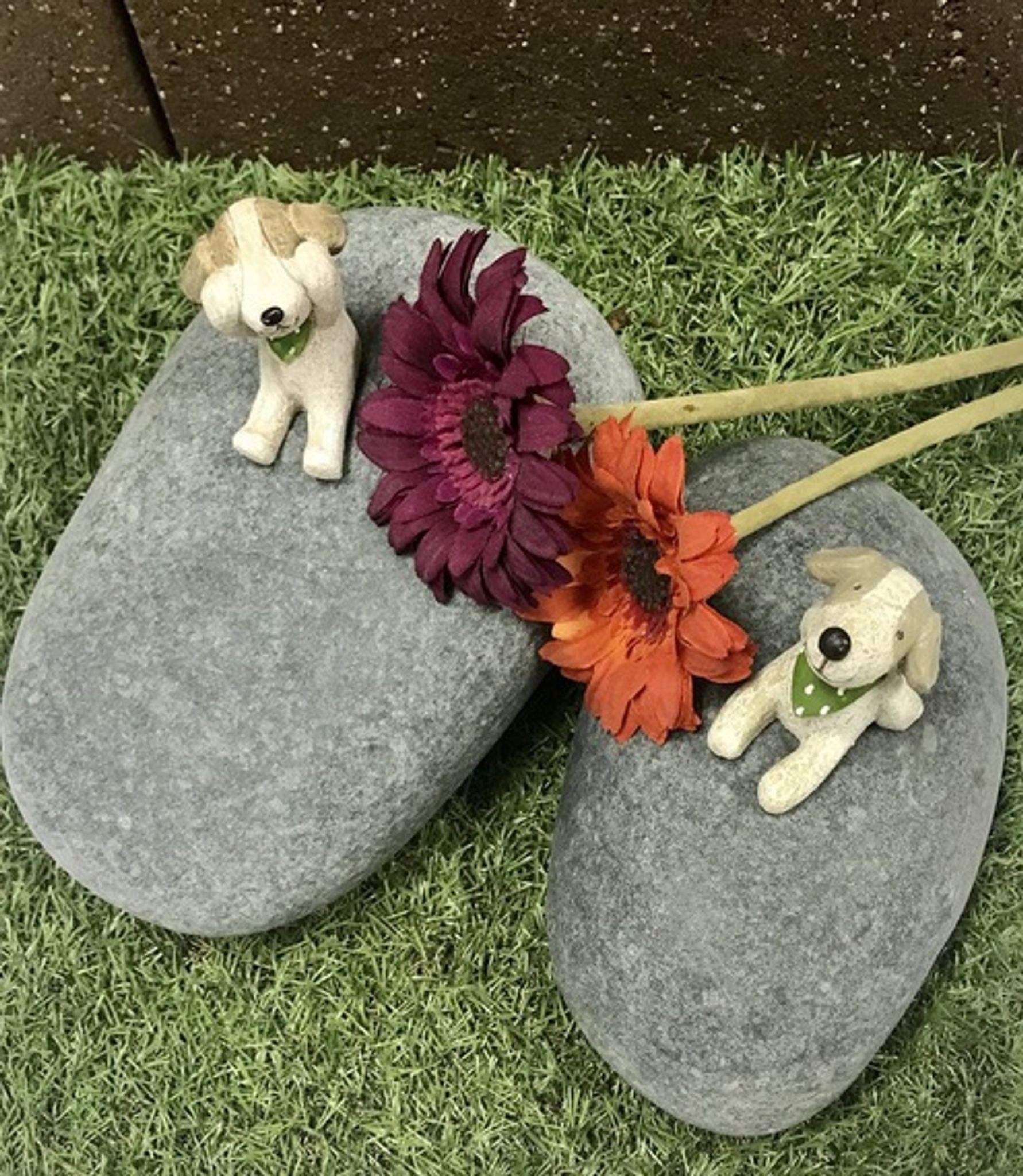 DARK GREY PEBBLE STONE (JUMBO) (20kg)