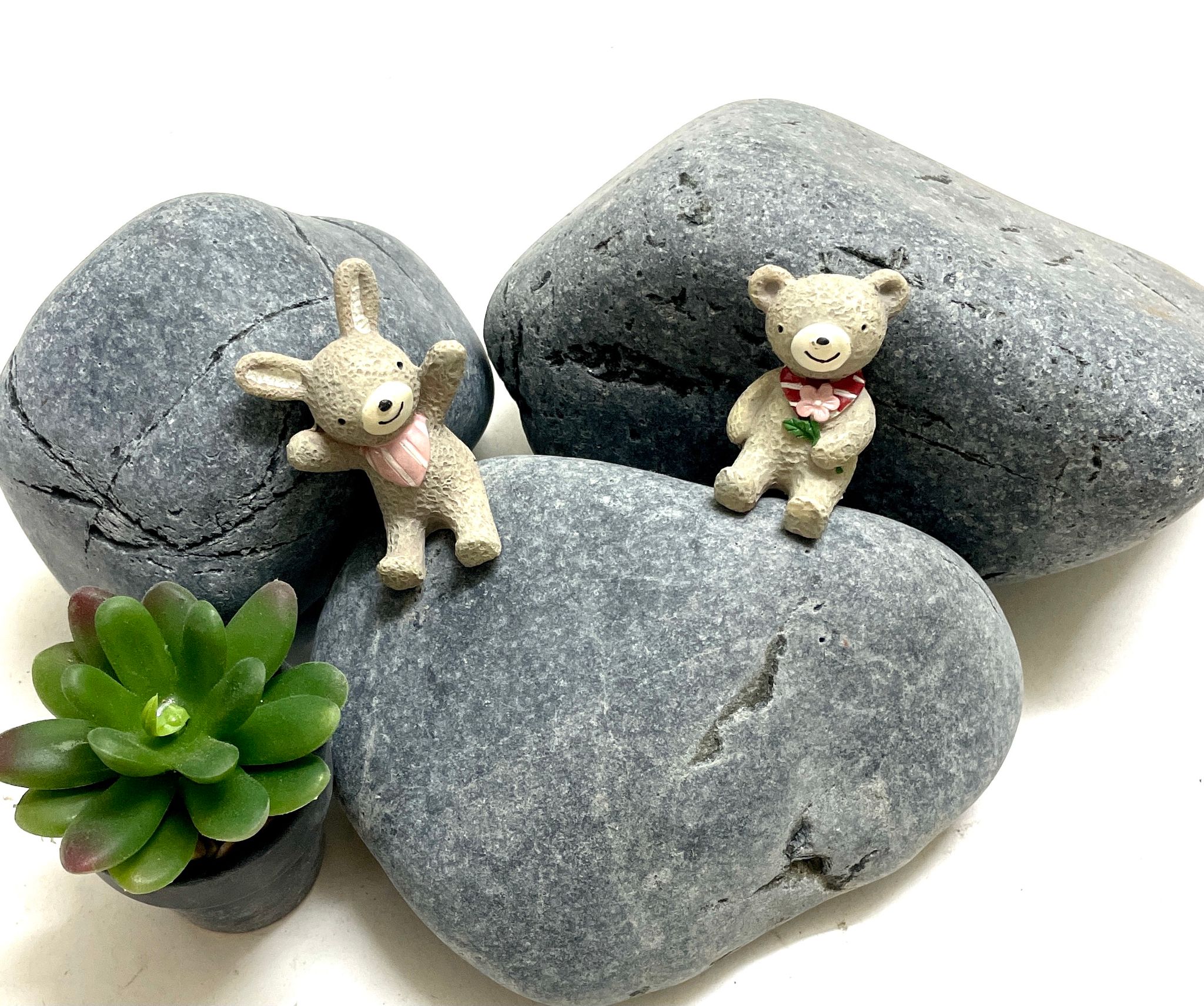 DARK GREY PEBBLE STONE (JUMBO) (20kg)