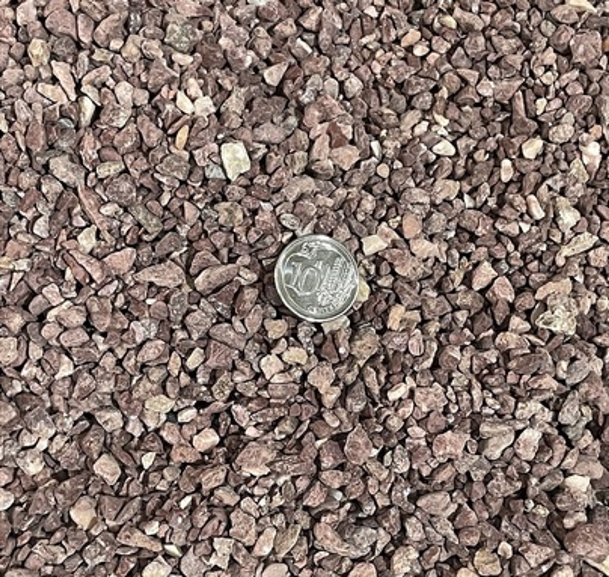 DARK MAROON PEBBLES (20kg)