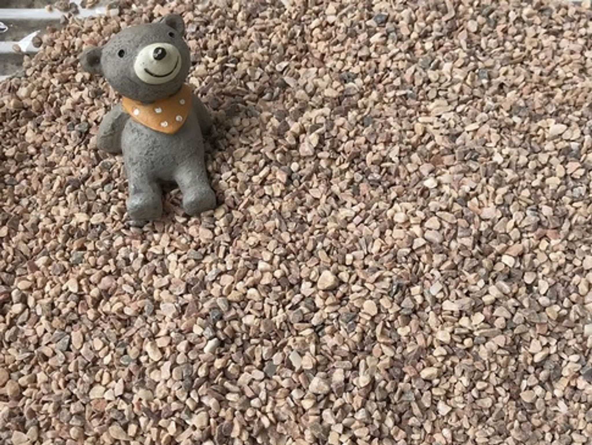 DESERT BROWN PEBBLES (20kg)