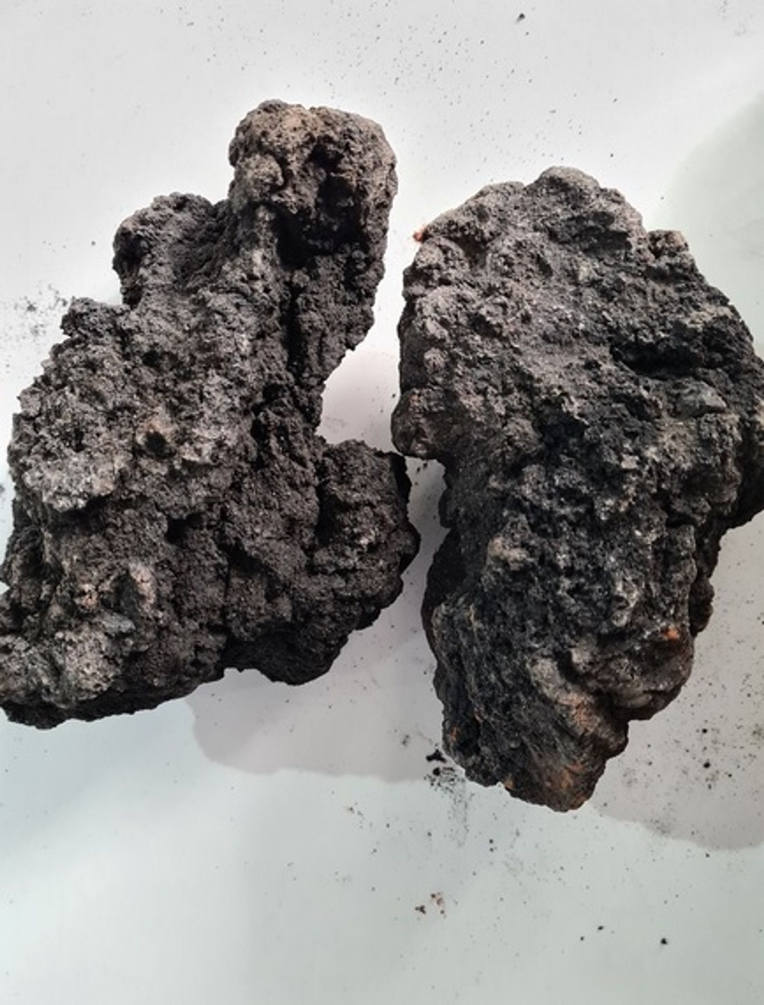 VOLCANIC BLACK LAVA ROCKS (JUMBO) (20kg)