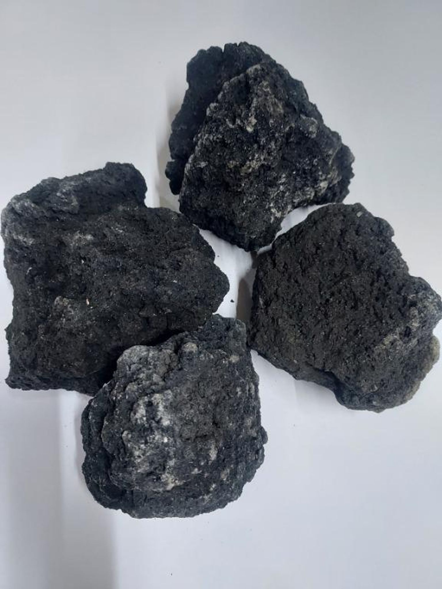 VOLCANIC BLACK LAVA ROCKS (JUMBO) (20kg)