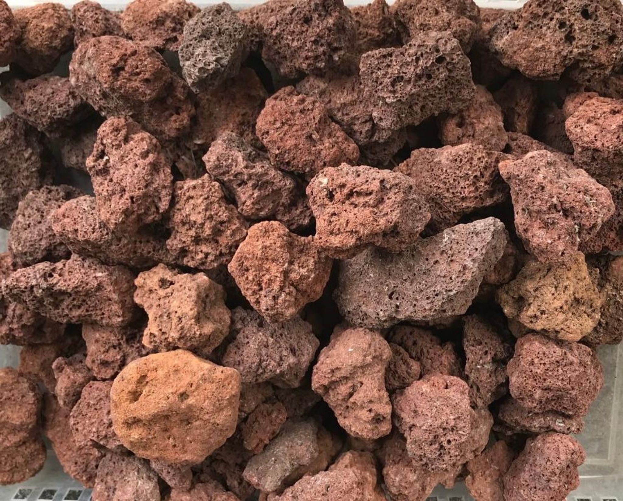 VOLCANIC RED LAVA ROCKS (20kg)