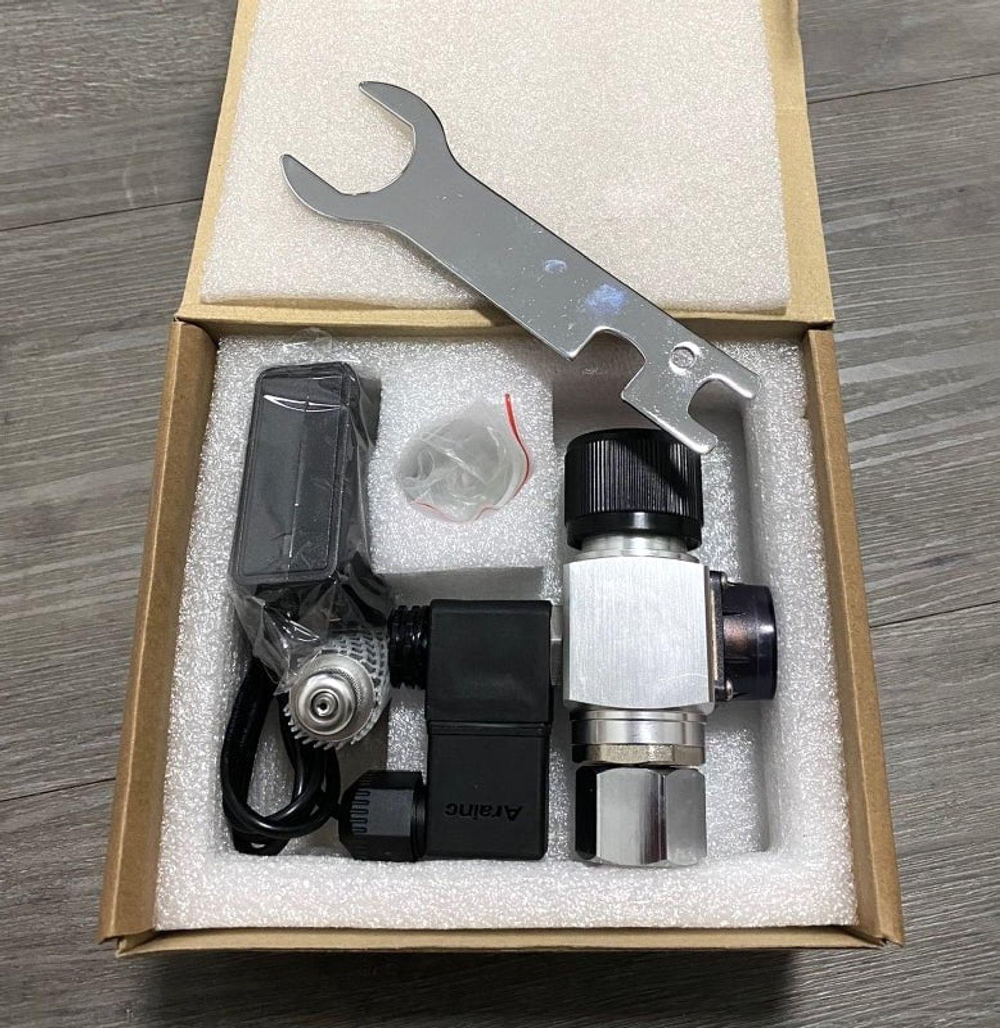ANS PRO II CO2 Regulator Compact (Dual Stage with Solenoid)